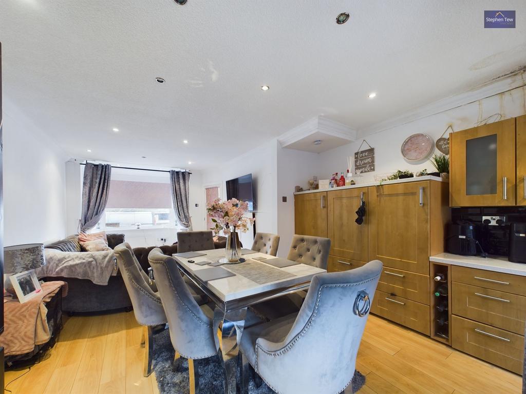 Lounge Dining Room