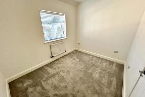 2 bedroom apartment to rent, 12a Worplesdon Road, Guildford GU2