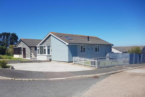 4 bedroom detached bungalow for sale, Durning Road, St. Agnes - Bungalow & detached 1 bedroom annex