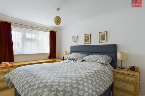 10 Tregease Road, St Agnes, TR5 0SL