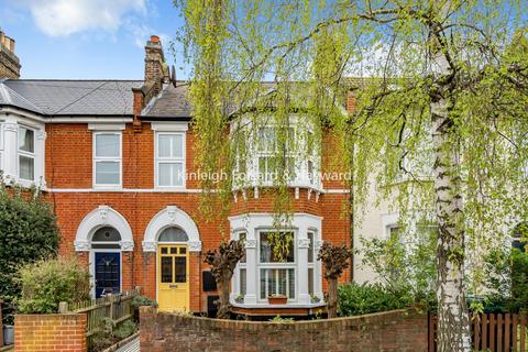 215 Ardgowan Road, London, SE6 1UZ