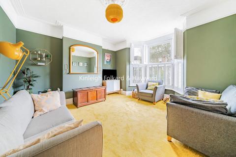 215 Ardgowan Road, London, SE6 1UZ