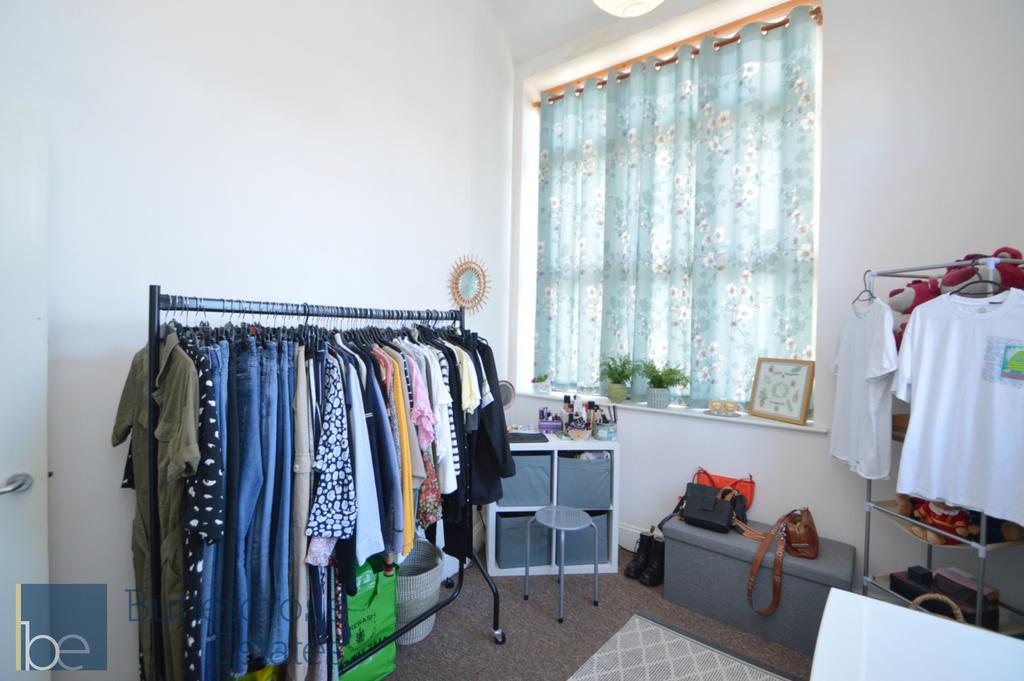Bedroom 2 (8)