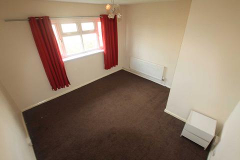 2 bedroom flat to rent, Lichfield Road, Wolverhampton WV11