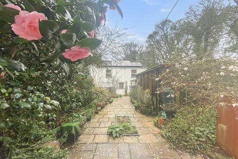 3 Carnon Valley, Carnon Downs, Truro, TR3 6LG
