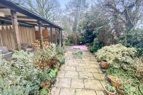 3 Carnon Valley, Carnon Downs, Truro, TR3 6LG