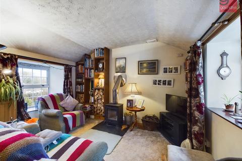 3 Carnon Valley, Carnon Downs, Truro, TR3 6LG