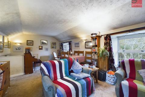3 Carnon Valley, Carnon Downs, Truro, TR3 6LG