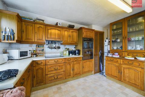 3 Carnon Valley, Carnon Downs, Truro, TR3 6LG