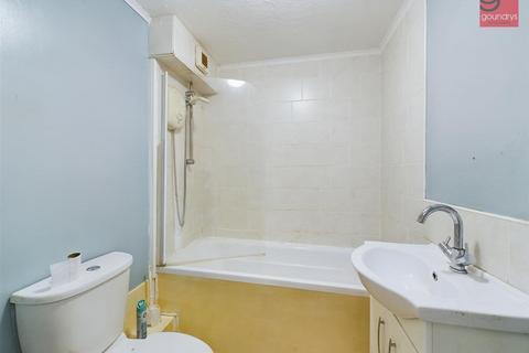 104 Eglos Road, Shortlanesend, Truro, TR4 9DR