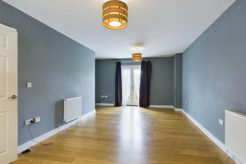 27 Awebridge Way, Gloucester, GL4 4FQ