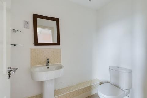 27 Awebridge Way, Gloucester, GL4 4FQ