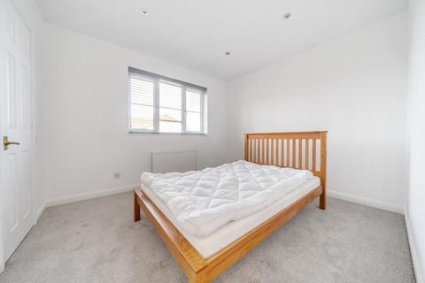 5 bedroom detached house to rent, Maidenhead,  Berkshire,  SL6