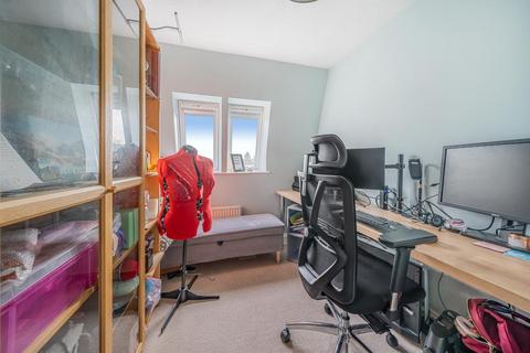 3 bedroom flat for sale, Stanmore,  Middlesex,  HA8