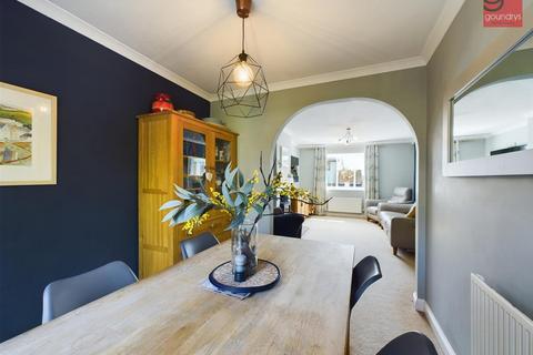 2 Evea Close, Truro, TR1 3XA