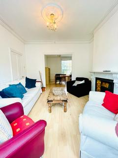 5 bedroom terraced house for sale, Narford Road, London E5