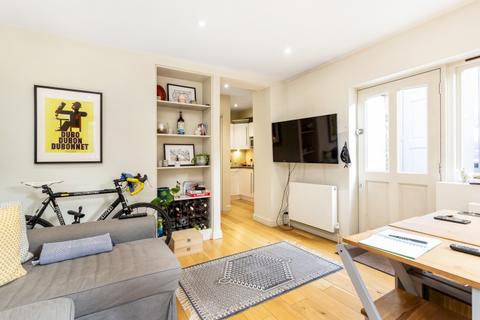 1 bedroom apartment to rent, Whittingstall Road London SW6