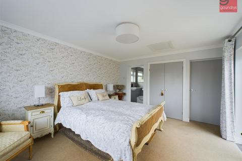 4 North Hill, Blackwater, Truro, TR4 8ES