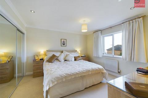4 Bishop Temple Road, Truro, TR1 1YP