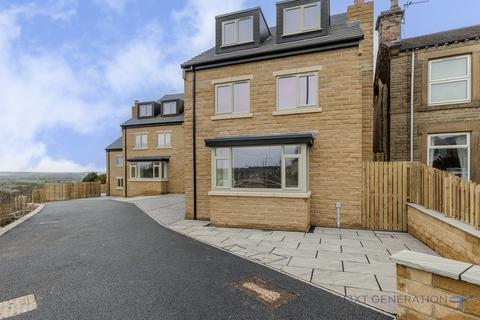 5 bedroom detached house for sale, Drighlington, Bradford BD11