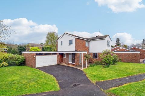3 bedroom detached house for sale, Seagrave Road, Beaconsfield, HP9