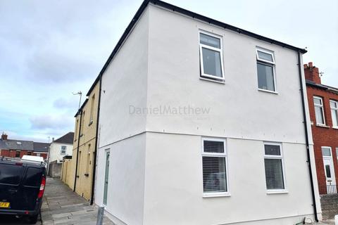 2 bedroom end of terrace house for sale, Dunraven Street, Barry, The Vale Of Glamorgan. CF62 6PF