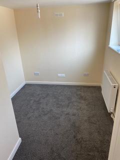 Studio to rent, Ford End Road