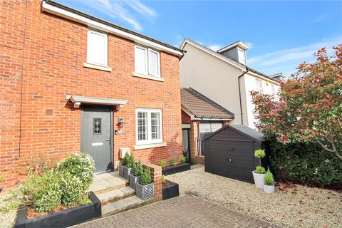3 bedroom end of terrace house for sale, Nightingale Rise, Swindon SN2