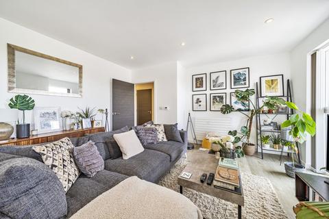 3 bedroom flat for sale, Purbeck Gardens, Sydenham