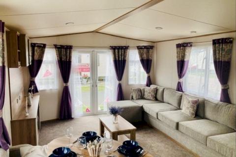 2 bedroom static caravan for sale, Belle Aire Holiday Park, Beach Rd NR29