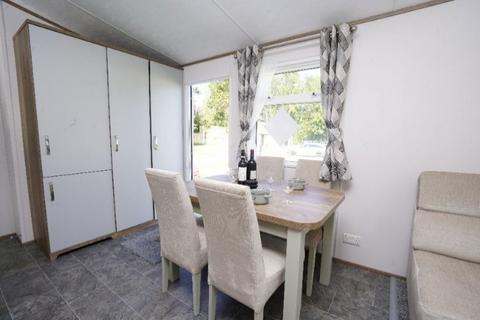 2 bedroom static caravan for sale, Ferryfields Holiday Park, , Station Road TN36