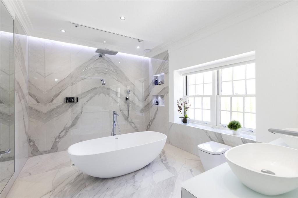 Main Bathroom