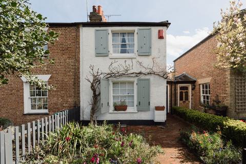 2 bedroom terraced house for sale, Prospect Place, London N17