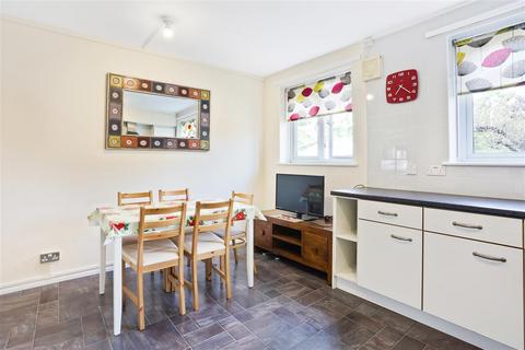 2 bedroom flat for sale, Longley House, Tufnell Park Road, London