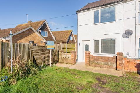 3 bedroom semi-detached house to rent, Victoria Street, Caister-On-Sea, NR30