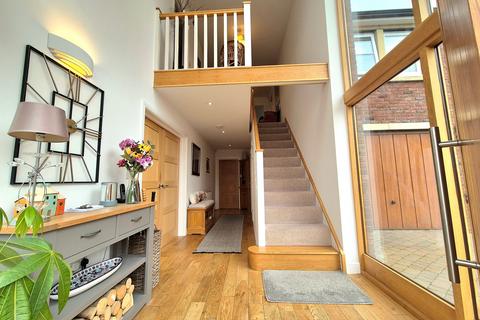 16 Hillcroft, Thurstonfield, Carlisle, CA5 6HW