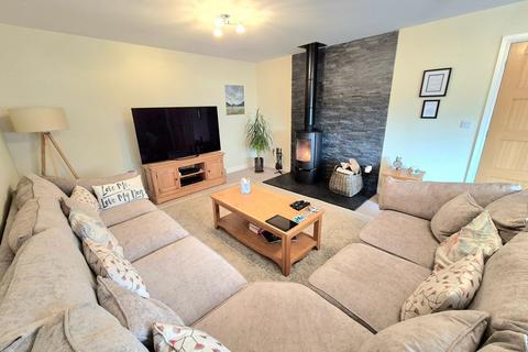 16 Hillcroft, Thurstonfield, Carlisle, CA5 6HW