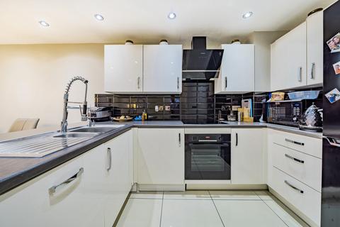 51 Burroughs Drive, Dartford, DA1 5TW