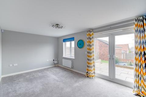 4 bedroom semi-detached house for sale, Hawling Street, Brockhill, Redditch, Worcestershire, B97