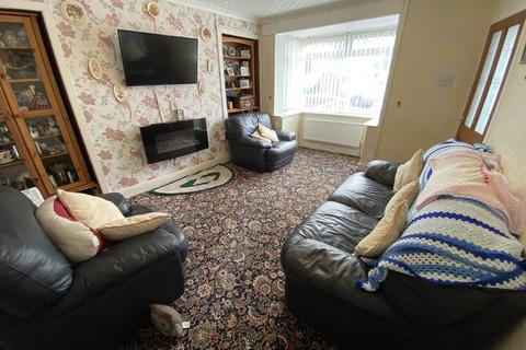 2 bedroom end of terrace house for sale, Parc Avenue, Morriston, Swansea, City And County of Swansea.
