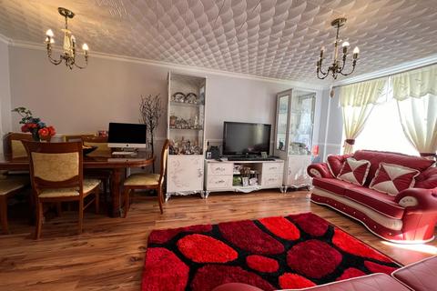 3 bedroom terraced house for sale, Grace Close, Mottingham, SE9