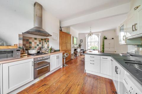 38 Addington Square, London, SE5 7LB