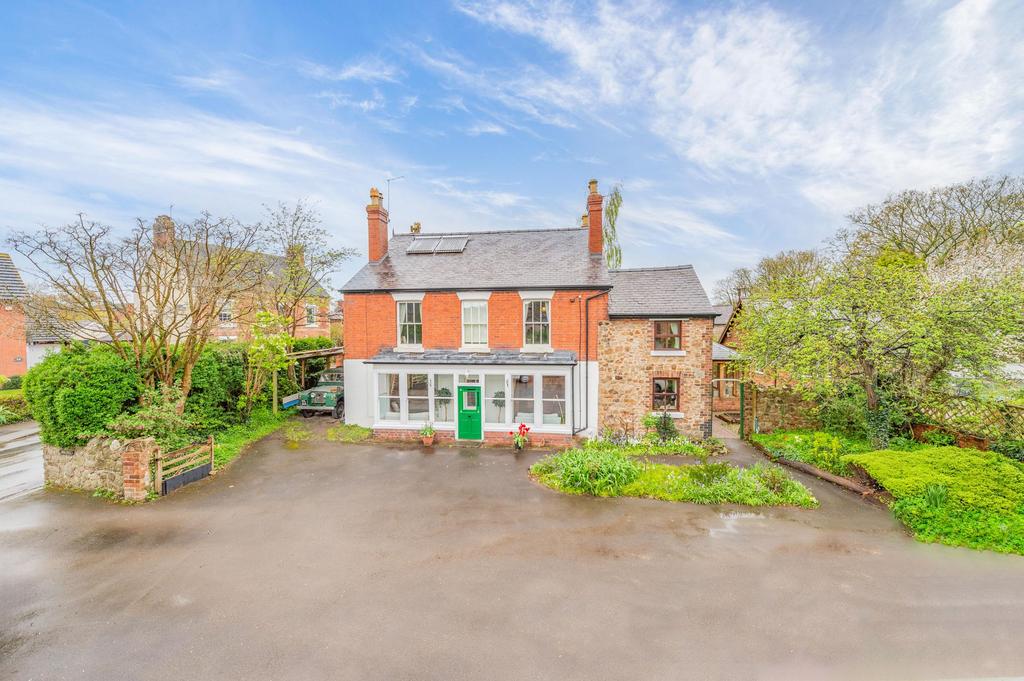 Pontesbury, Shrewsbury SY5 5 bed detached house for sale £700,000