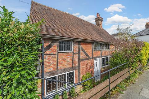 4, The Wells Lower Street, Haslemere, GU27 2PA