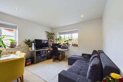 1 bedroom flat to rent, Sierra Road, High Wycombe, Buckinghamshire, HP11 1GX