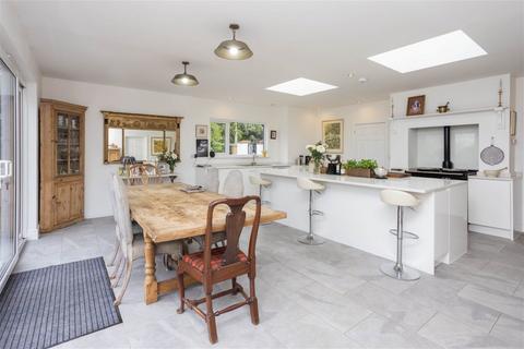 5 bedroom detached house for sale, A Sought After Quiet Lane Location In Northiam