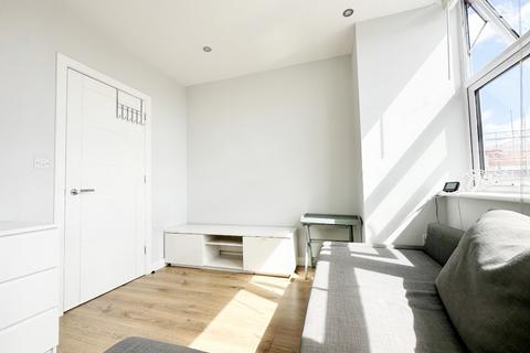 1 bedroom flat for sale, Victoria Road, Farnborough