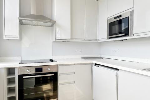 1 bedroom flat for sale, Victoria Road, Farnborough