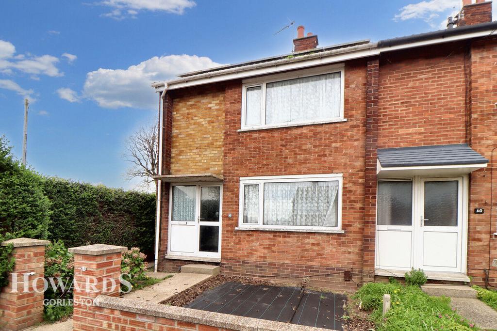 Brasenose Avenue, Gorleston 2 bed end of terrace house for sale £140,000