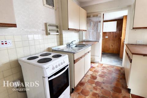 2 bedroom end of terrace house for sale, Brasenose Avenue, Gorleston